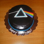 400x400_821855STxj_dark-side-of-the-moon-album-cover-cake.jpg