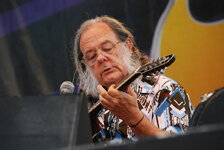 GuitarTown 017, David Lindley.jpg