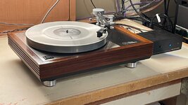 how-to-setup-linn-sondek-turntable-suspension-springs.jpg