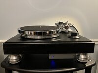 best-upgrade-height-adjustable-iso-feet-vpi-classic-signature-turntable.jpg