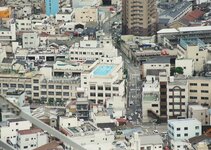 rooftop pool.jpg