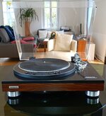 buy-feet-for-Hitachi-ht840-turntable-now.jpg