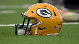 ywOGL-1608596048-182320-blog-0530P HEADS 3_PACKERS V_WDJT971J.jpeg